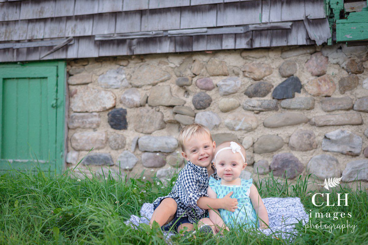 clh-images-photography-the-riegel-family-family-photos-albany-family-photographer-indian-ladder-farms-2