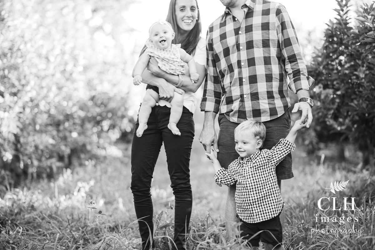 clh-images-photography-the-riegel-family-family-photos-albany-family-photographer-indian-ladder-farms-25
