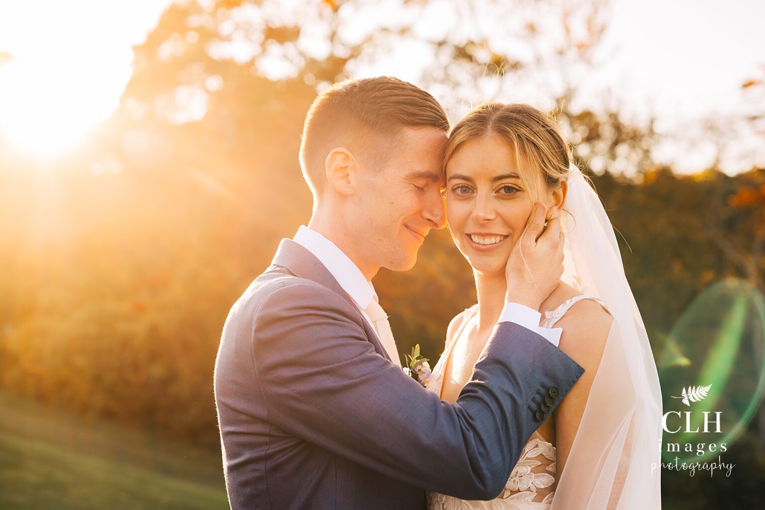 Burlap and Beams Wedding in Thurman, NY | Adirondack Wedding Photographer |  Sheila \u0026 Joe, image size:1536x1024